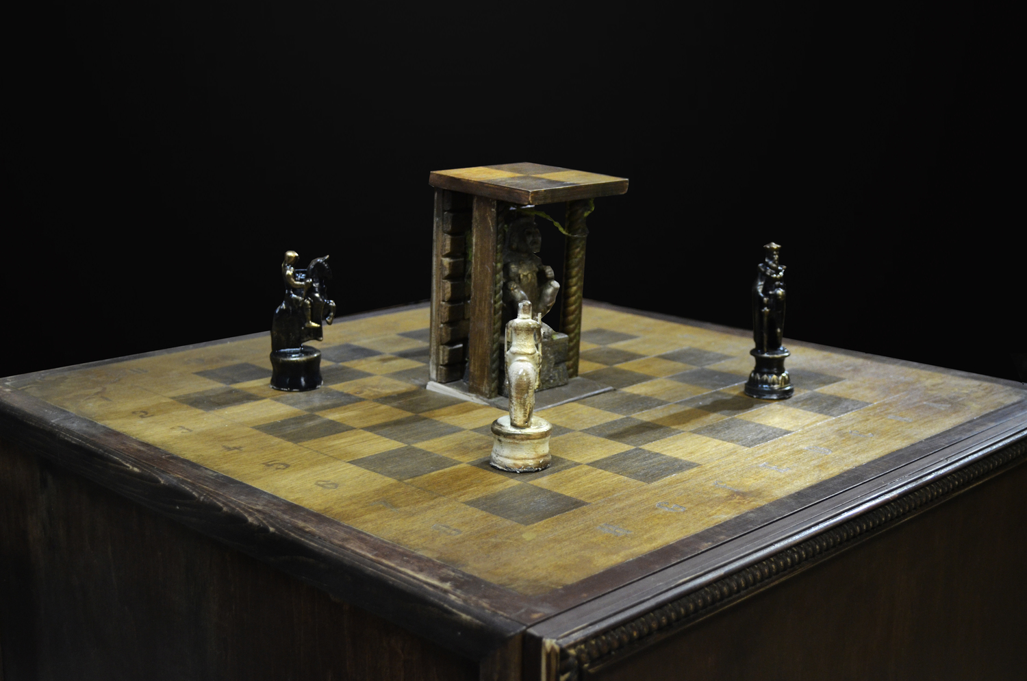 <p>Riddle "Chess Board"<br></p>